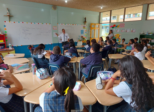 Tribunal de Apelación de Sentencia Penal Juvenil imparte charla en Colegio María Inmaculada