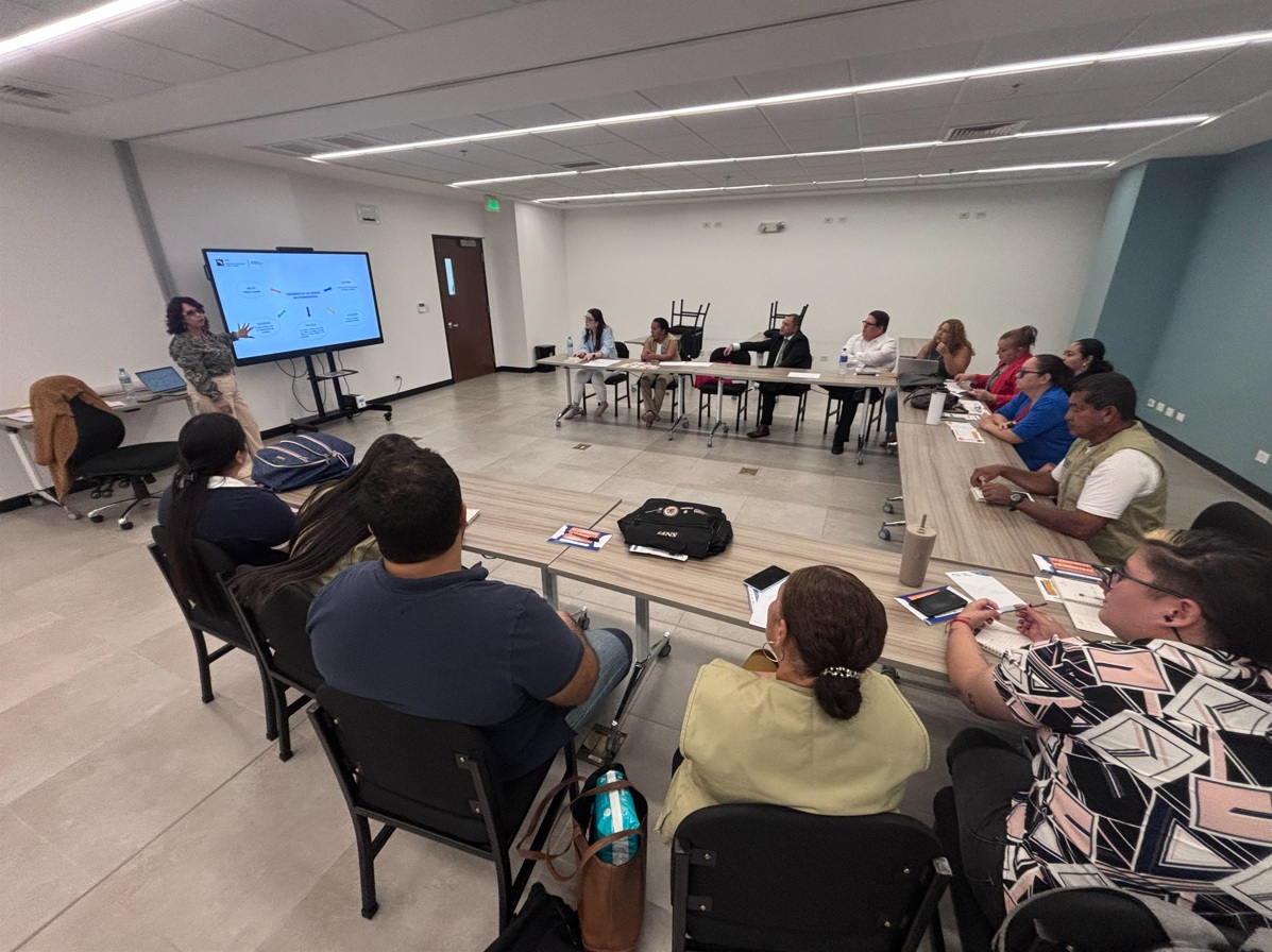 Personas facilitadoras judiciales de Puntarenas se capacitan sobre el fenómeno de consumo de drogas y su prevención